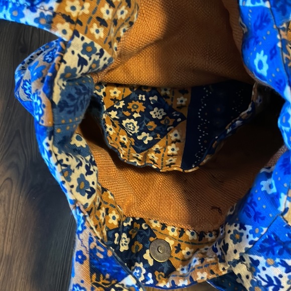 Patchwork Quilted Blue & Tan Small Shoulder Bag - Picture 5 of 9